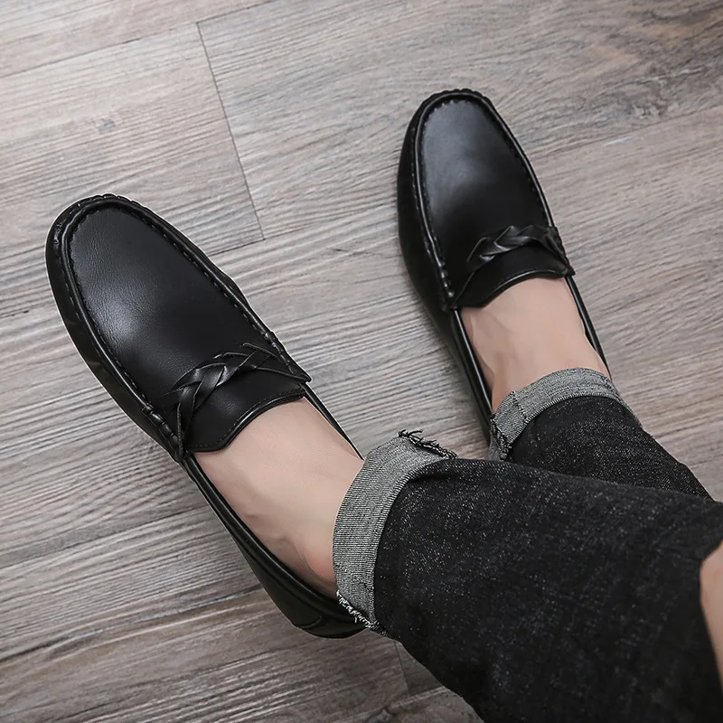 

2026 New Versatile Men's Casual Single Shoes British Style Breathable Soft Soled Loafers Comfortable Flat Bottomed Lazy Shoes