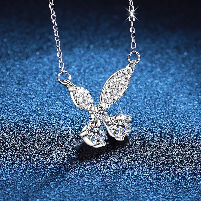 S925 الفضة الذهب الأبيض مطلي 1CT D اللون مويسانيتي الفاخرة عقد بحلية متدلية على شكل فراشة قلادة للنساء، مجوهرات رائعة.