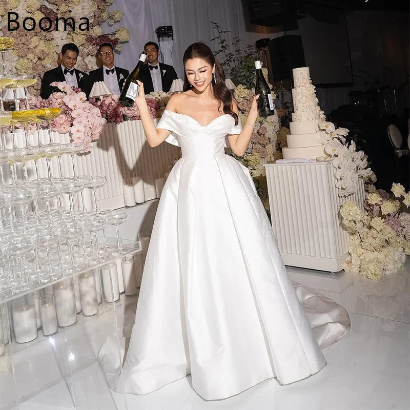 

Booma Elegant A-Line Wedding Dresses Long Sleeveless Off The Shoulder Pleat Satin Brides Gown Custom Made 2025