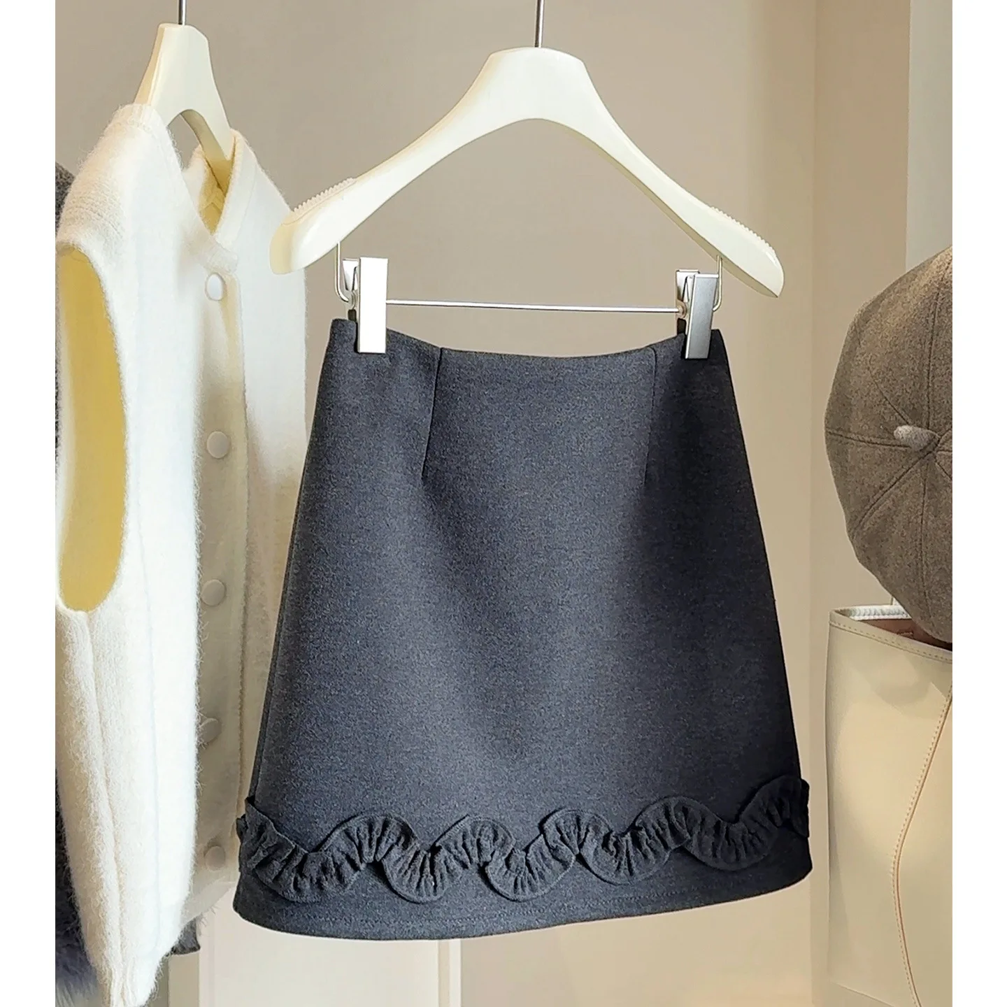 

Серая юбка женская, весна-осень 2021, высокая талия, трапециевидная юбка на бедрах, кружевная тонкая женская сексуальная мини-юбка-карандаш