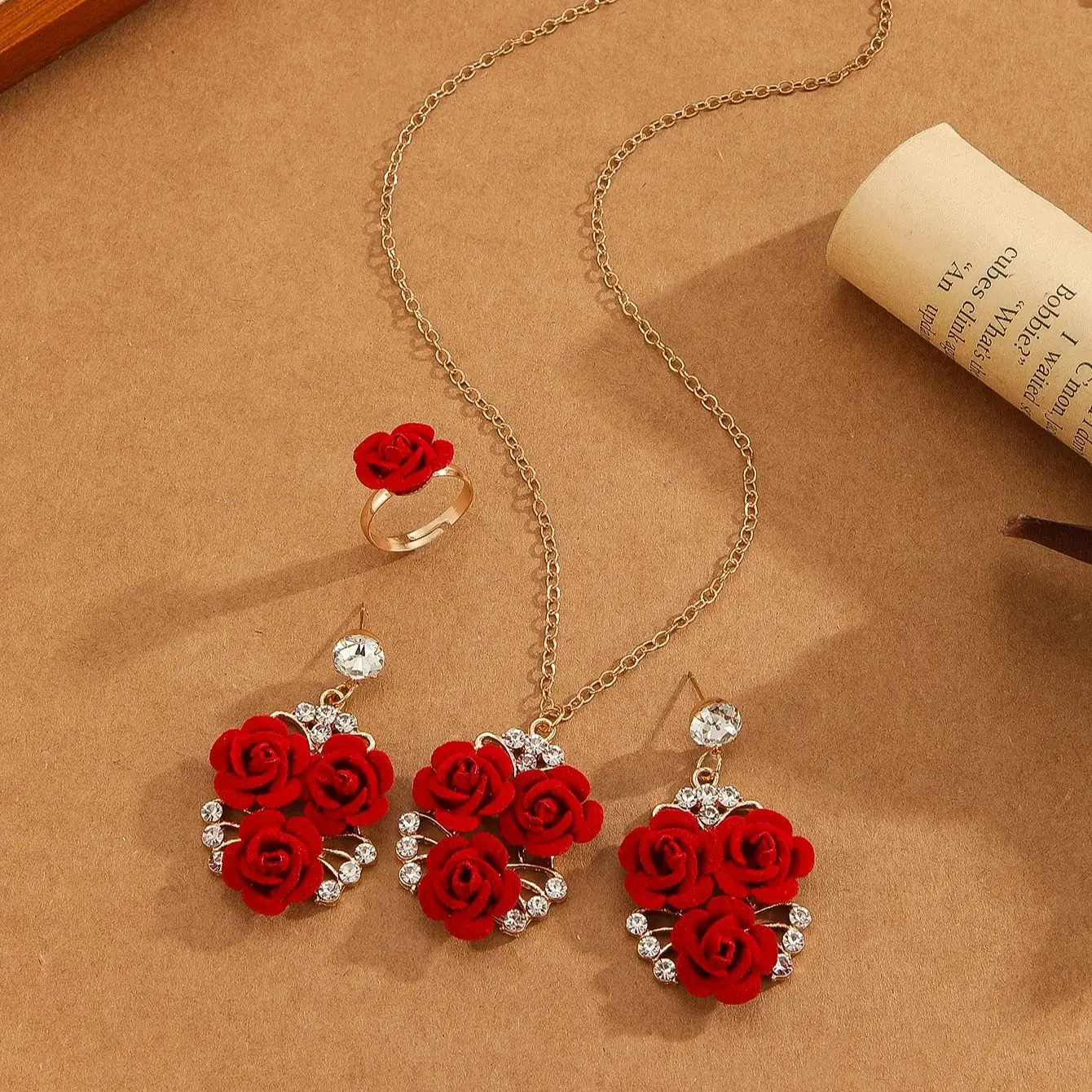 4pcs/Set Romantic Lovely Red Rose Flower Inlaid Rhinestone Pendant Necklaces+Dangle Earrings+Ring，For Women Valentine\'S Day Gift