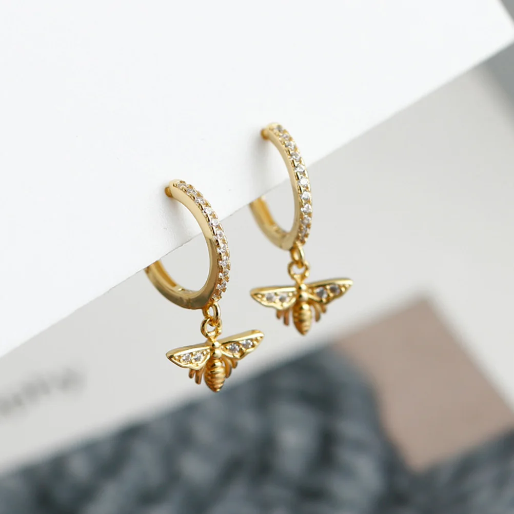 

1 Pair Bee Hoop For Women Trendy Aesthetic Lightweight Charm Fashionable Drop Earrings Novelty Ear Jewelries Statement Earrings