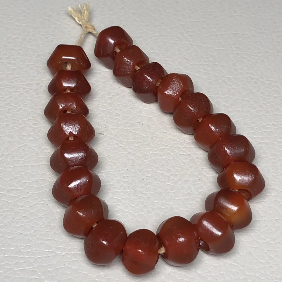 China Red Old Agate Ruyi Pattern Red Agate Bead Necklace Bracelet Accessories Beads