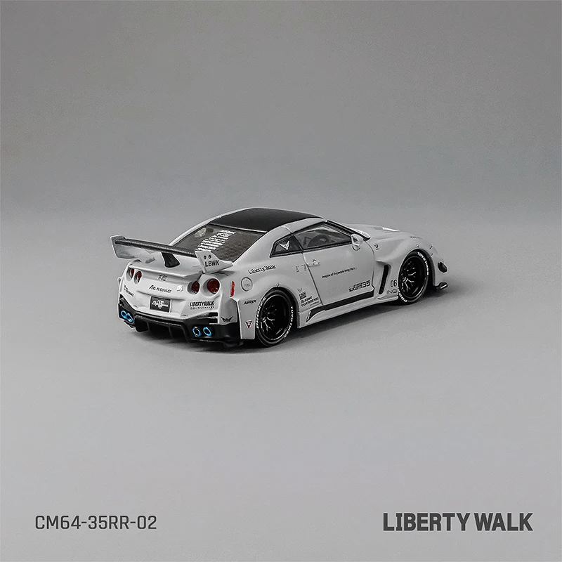 Diecast 1:64 Scale Nissan Lbwk Gtr R35 RR Simulated Alloy Static Car Model Static Display Collectible Gift Souvenir Decration