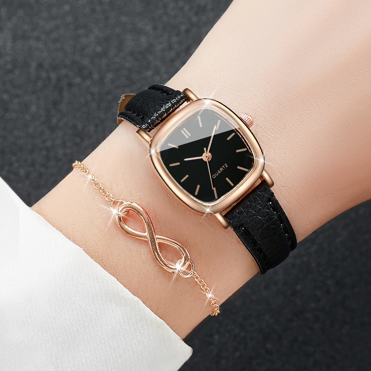 4pcs/Set Fashion Square Women\'s Watch Leather Band Student Academy Style Quartz Watch Bracelet Set