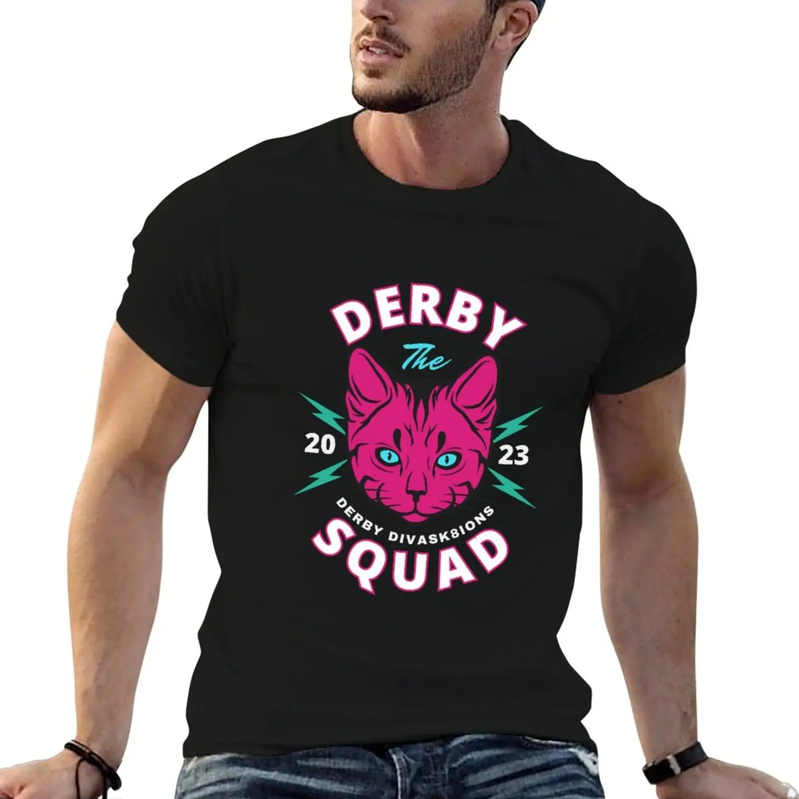 Camiseta Roller Derby The Derby Squad 2023 Derby DivaSk8ions fucsia, camisetas g man para hombre, camisetas estampadas para hombre