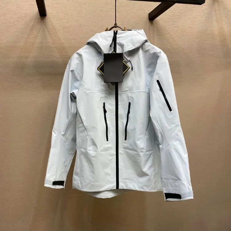 

Luxury Men's Outdoor Trench Coat Autumn Winter Couple Casual SV Embroidery Sports Hooded Windproof Waterproof Clothing Coat