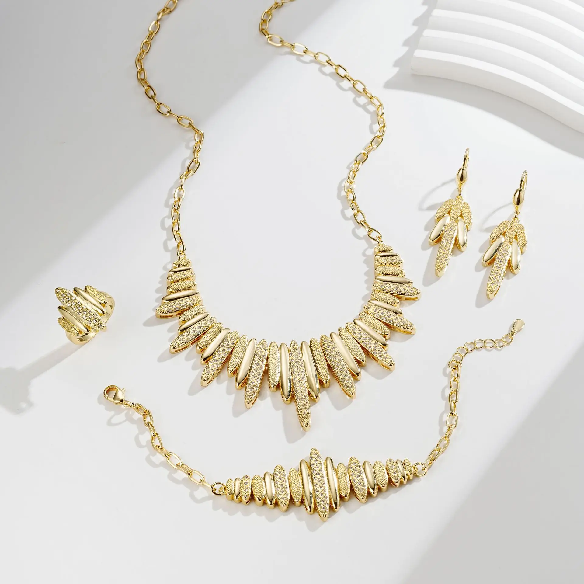 Vintage Zircon Jewelry Set for Women 2026 European And American High-End Light Luxury Earrings And Necklace Combo