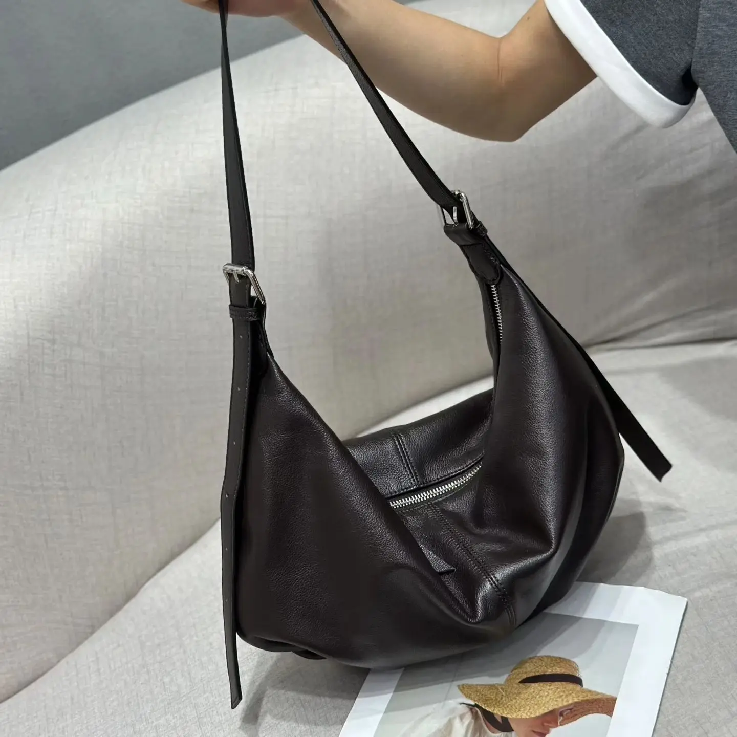 

Женские сумки через плечо из натуральной коровьей кожи, большие сумки через плечо, роскошные дизайнерские брендовые женские мягкие сумки-тоут из воловьей кожи, новинка