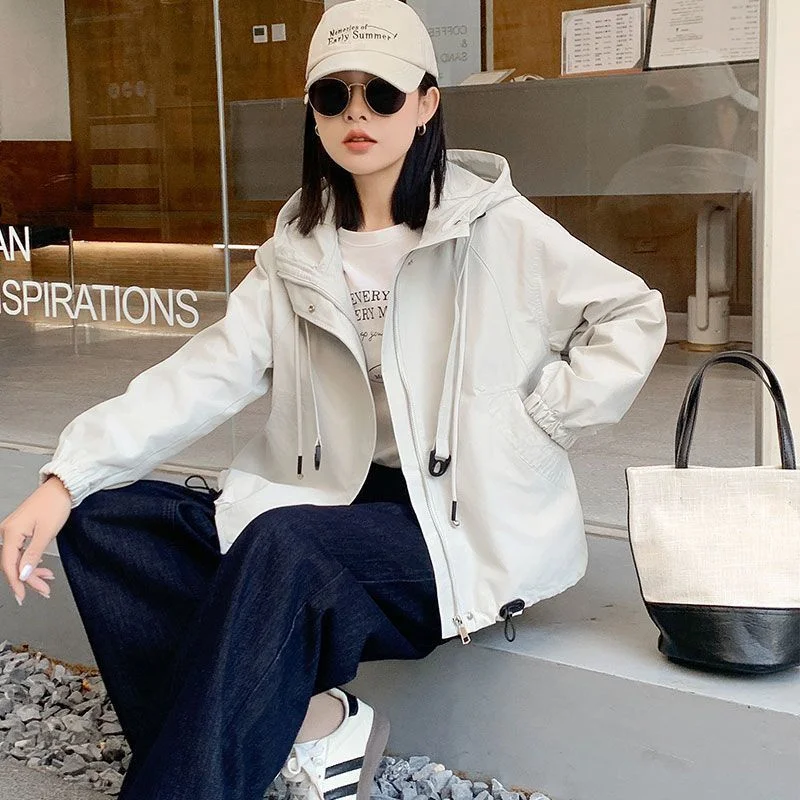 Giacca a vento coreana con cappuccio con coulisse Giacca da donna Primavera Autunno 2025New Nicchia Outwear Cappotto casual allentato Top femminile
