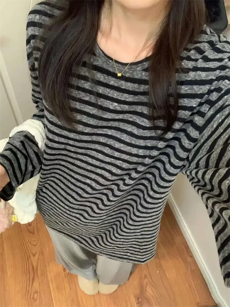 تي شيرت نسائي Y2K Harajuku مخطط بأكمام طويلة تي شيرت فضفاض كبير الحجم ملابس غير رسمية أسود ورمادي للخريف برقبة دائرية فام