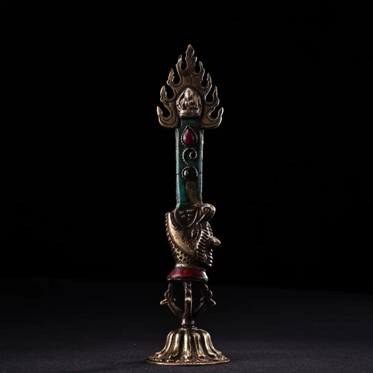 Tibetan Buddhist Manjusri Wisdom Sword Dharma Ritual Implement Dragon Carved Manjushri Sword Altar Decor Collectible