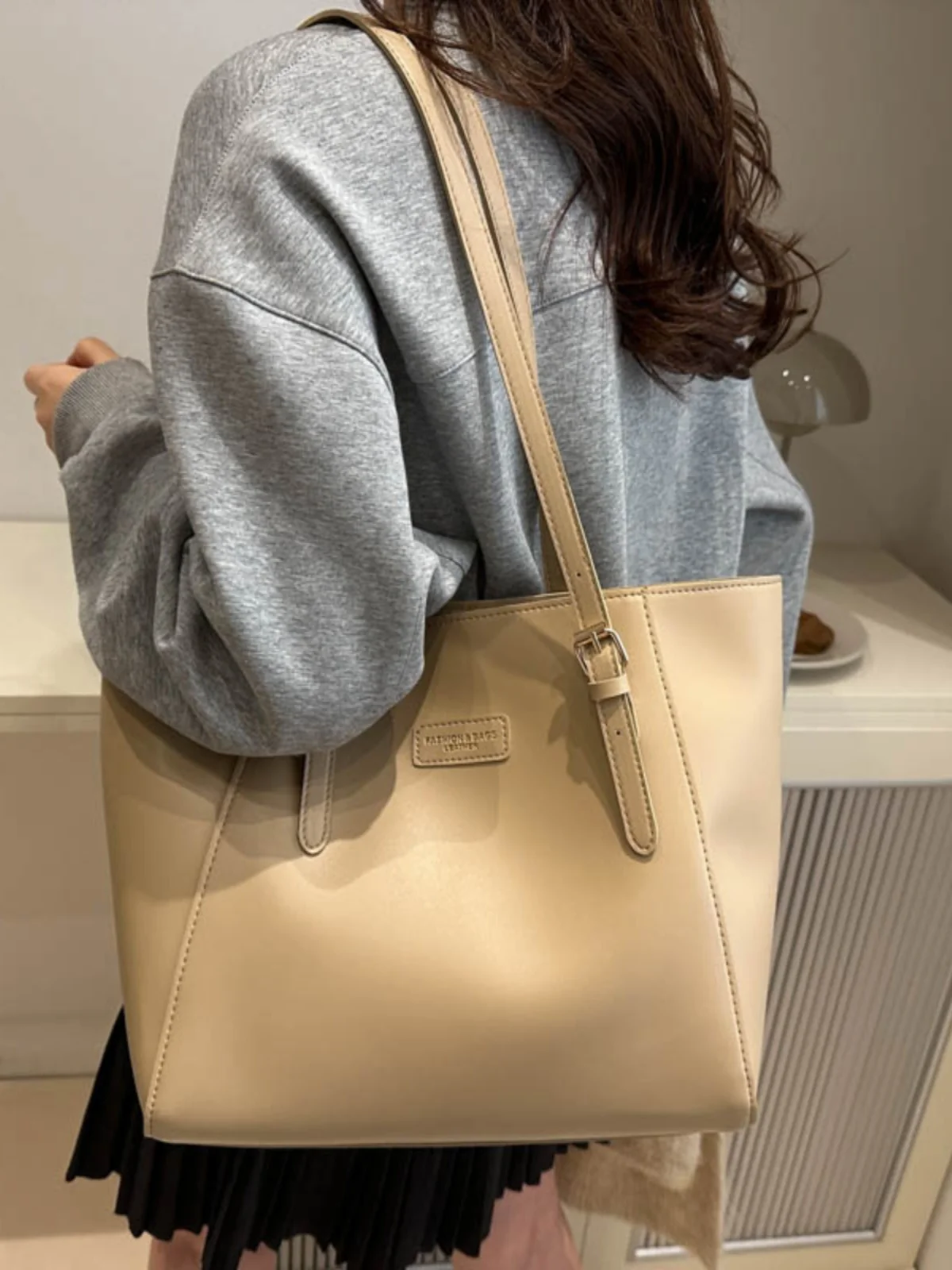 حقيبة كتف نسائية بتصميم بسيط وسعة كبيرة، موديل 2024 الجديد بأسلوب كوري، حقيبة يد للطالبات الجامعيات