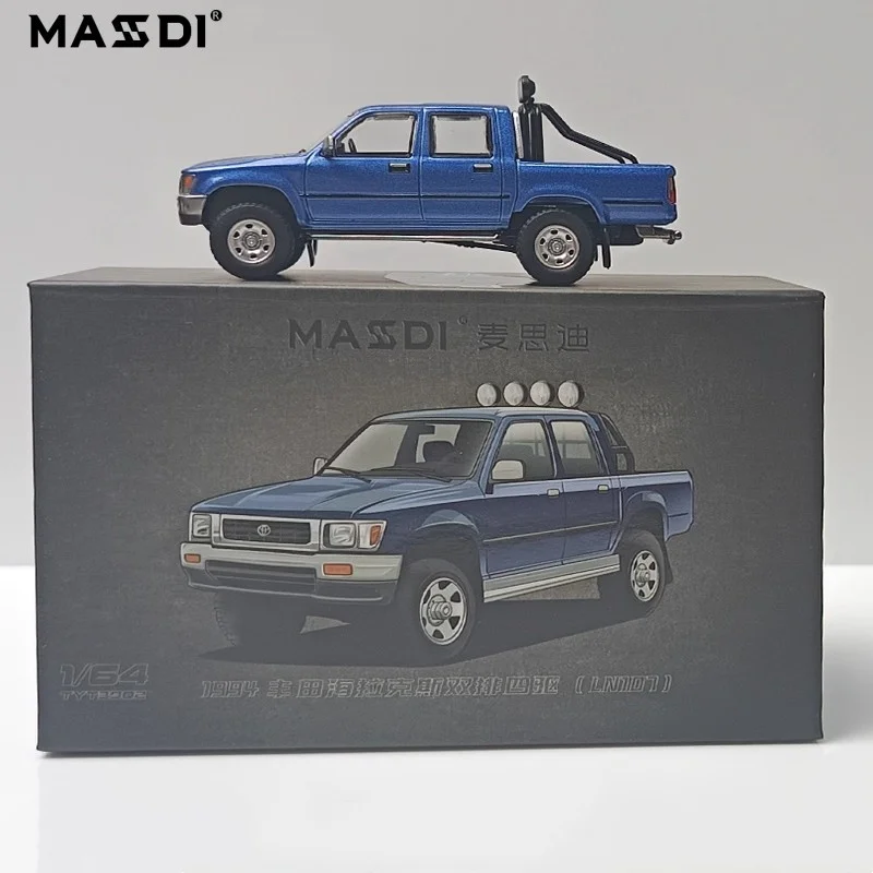 

MASSDI Model 1:64 Hilux double rows 4WD pickup battlefield truck SUV alloy car model