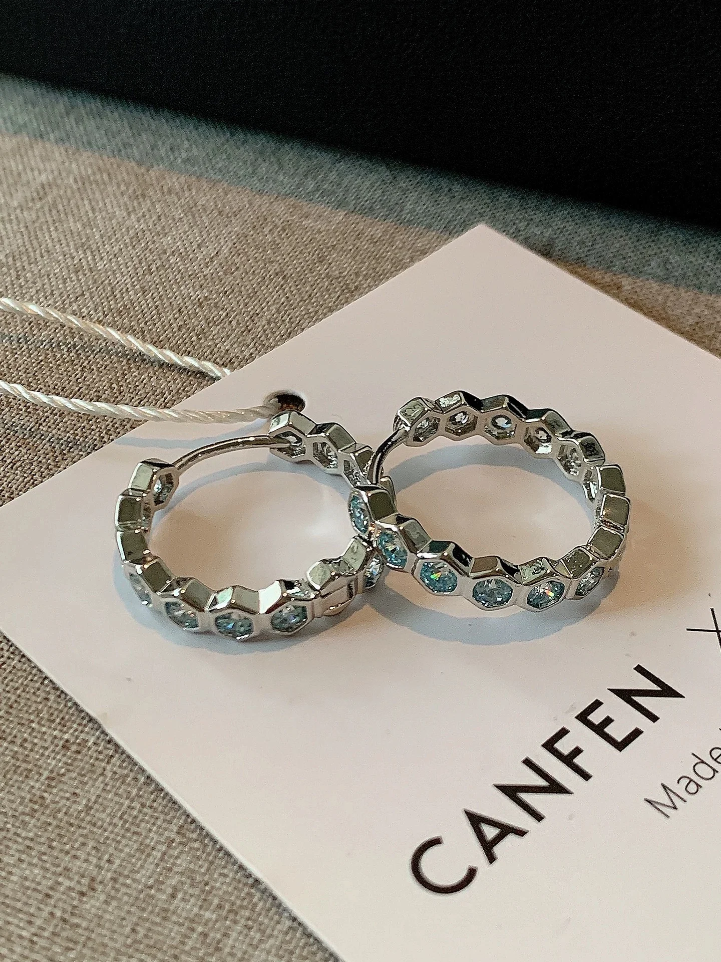 Fashion Blue Zircon Honeycomb Hoop Earrings for Women Sense Hexagonal Splicing Earrings Unique Exquisite Versatile Jewelry