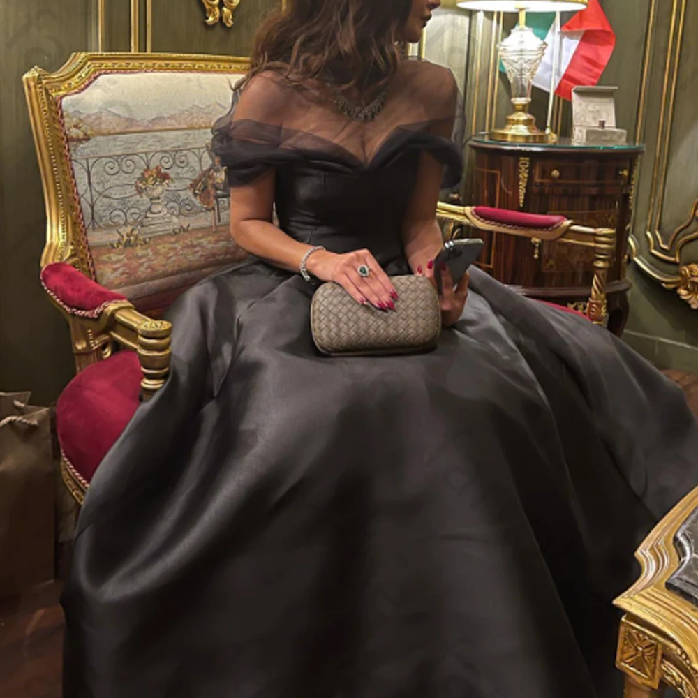 Abiti da sera eleganti a trapezio neri senza spalline Abito lungo senza maniche Squisito abito da ballo di alta qualità per le donne personalizzato