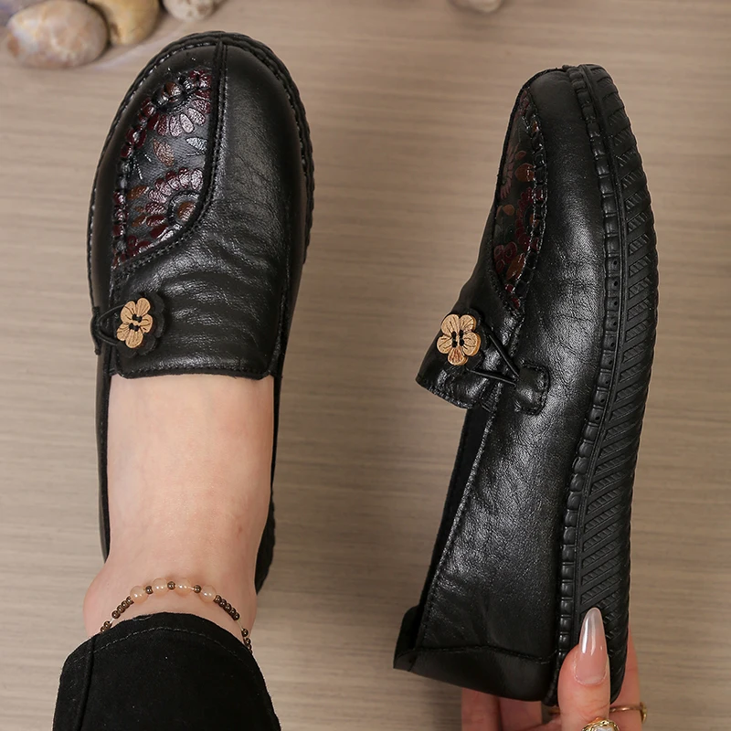 

2026 new style ladies loafers, ladies leather flat shoes,simple and classic mom's shoes anti-slip and comfortable,free shipping