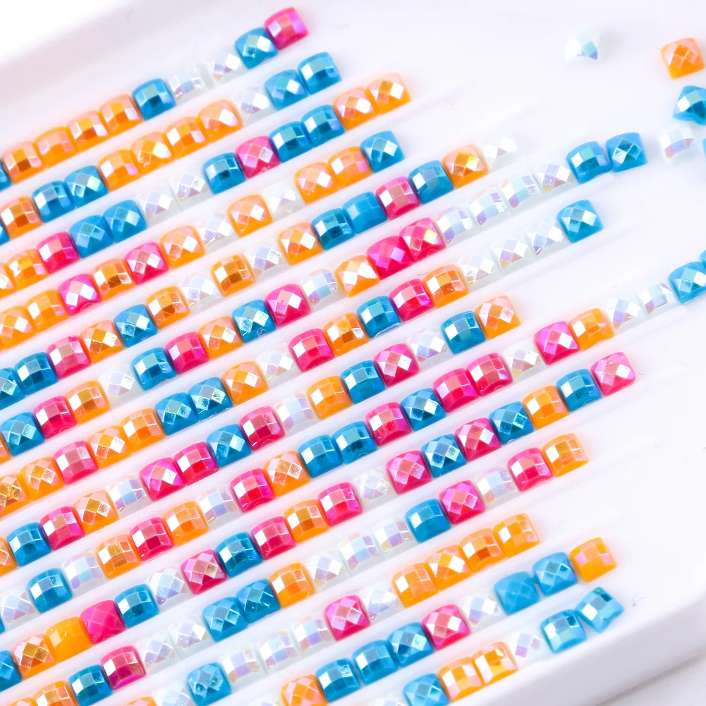 

1225Pcs 5D Mosaic Round Diamond Set 60 Colors 5D Bright Diamond Beads for DIY Diamond Art Crafts for Nail Art Jewelry Decoration