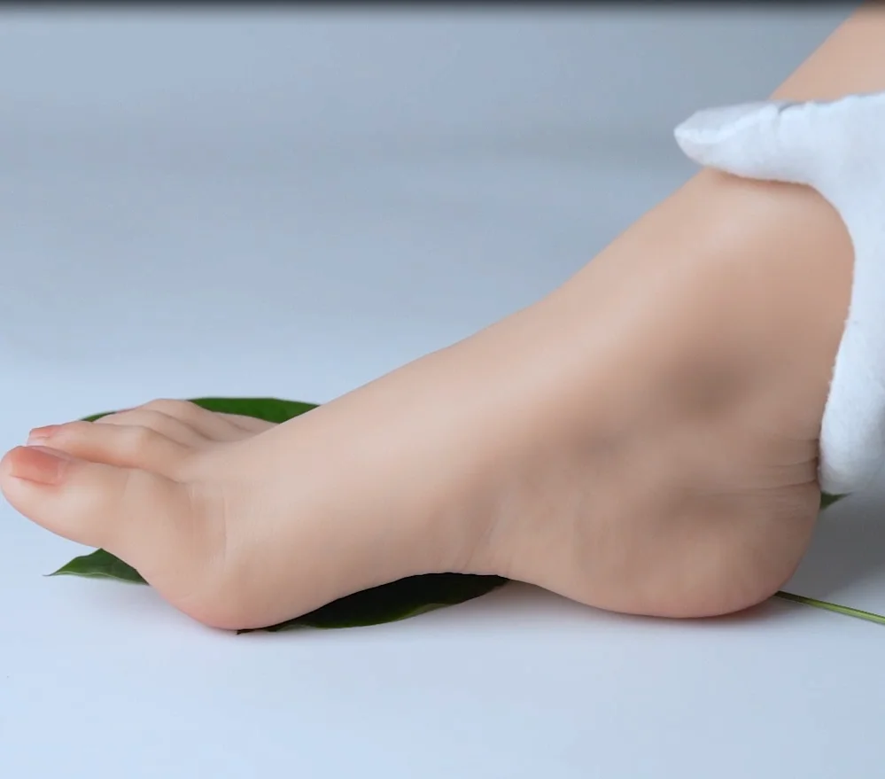 Silicone Female Foot Model Large Fat Fake Nail Practice Mannequin Fetish Feet for Footjob Shoes Display Film Props ZH50