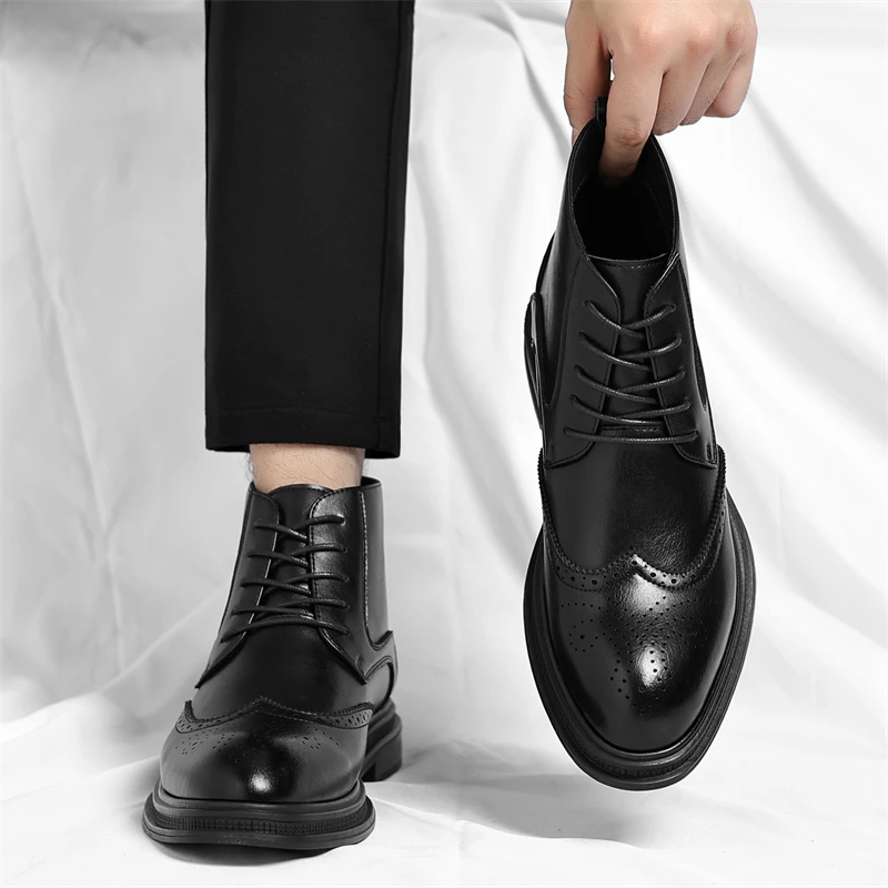 

Men's Classic Boots High quality casual gentleman style Office Business Adult daily autumn and winter boots plus size Brogue