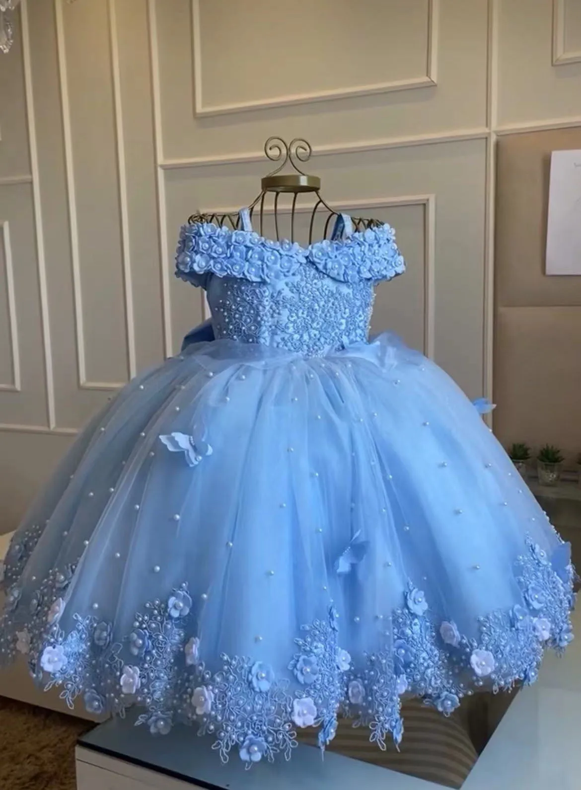 Urocza sukienka dla dziewczynki sypiącej kwiaty na wesele, aplikacje 3D, perły, szyta na miarę, tiulowa koronka, sukienka na urodziny dla dziewczynki, Pierwsza Komunia, suknie balowe