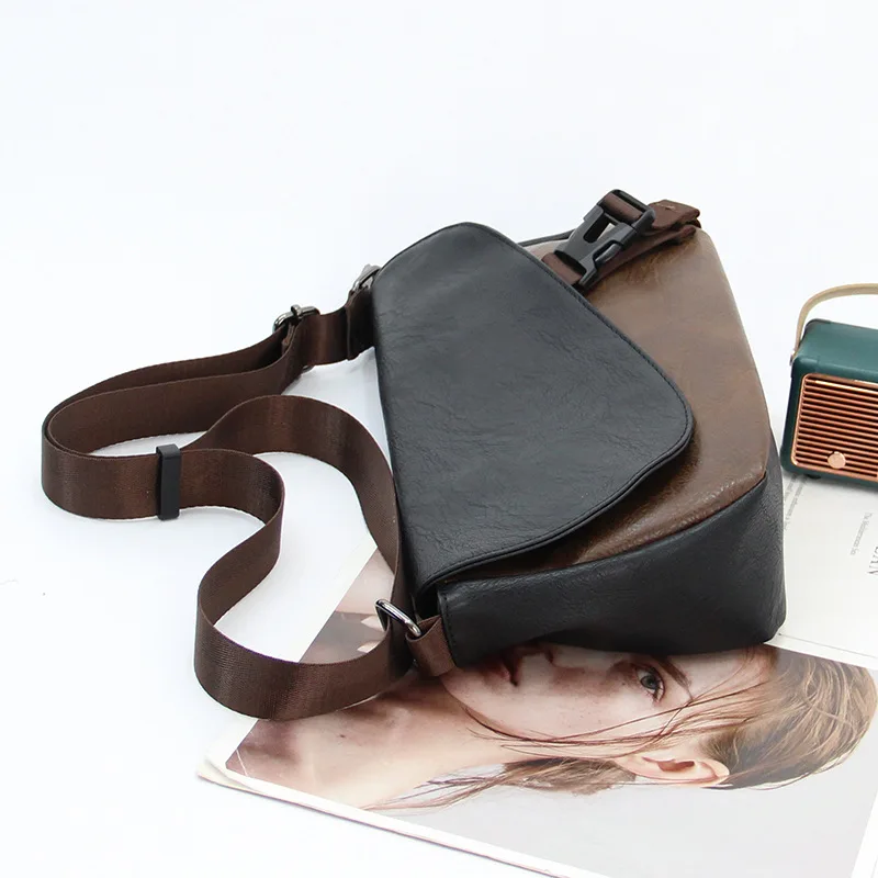 New Minimalist Horizontal Shoulder Bag, Ultra Light and Durable, Retro Commuter Men's Bag, Trendy Street Shoulder Bag