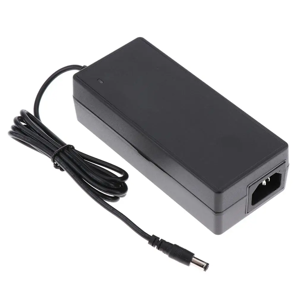 

Светодиодный драйвер преобразователя постоянного тока 32 В 160 Вт Универсальный адаптер питания Пластиковый корпус для гибкой светодиодной зарядной платы