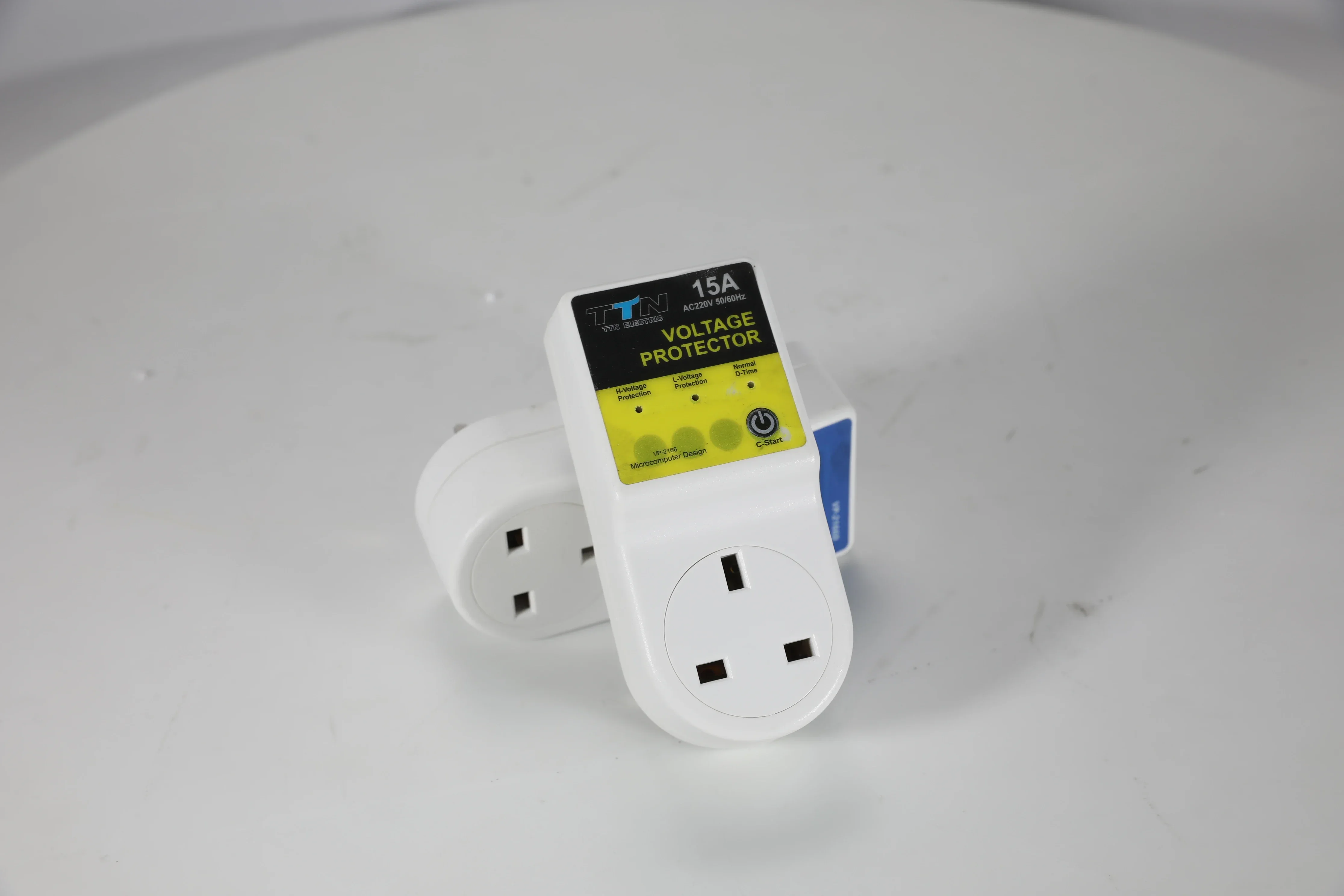 All Sockets 15A Protection AVS Automatic Voltage Guard Voltage Protector for Fridge/TV/DVD/Video/Computer/Freezer