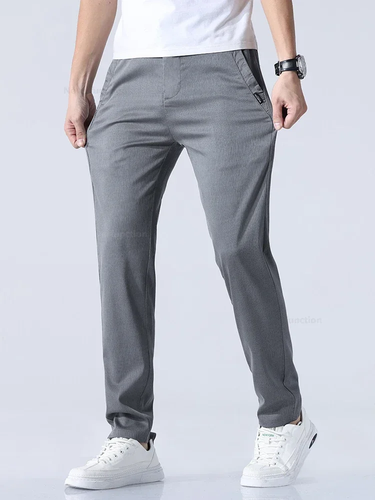 Pantaloni ultrasottili da uomo classici estivi nuovi Lyocell morbidi dritti slim elasticizzati moda maschile pantaloni di abbigliamento di marca