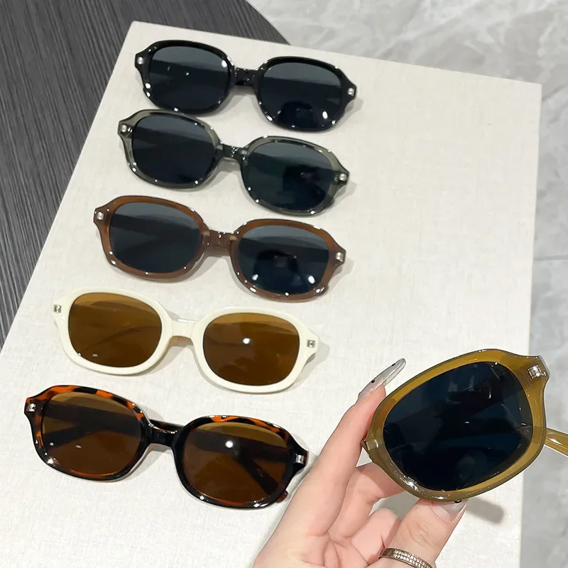 Fashion Women And Iightweight Foldable Sunglasses Men Vintage Brand Sunshade Sun Glasses Full Frame Elliptical Shape Eyewear