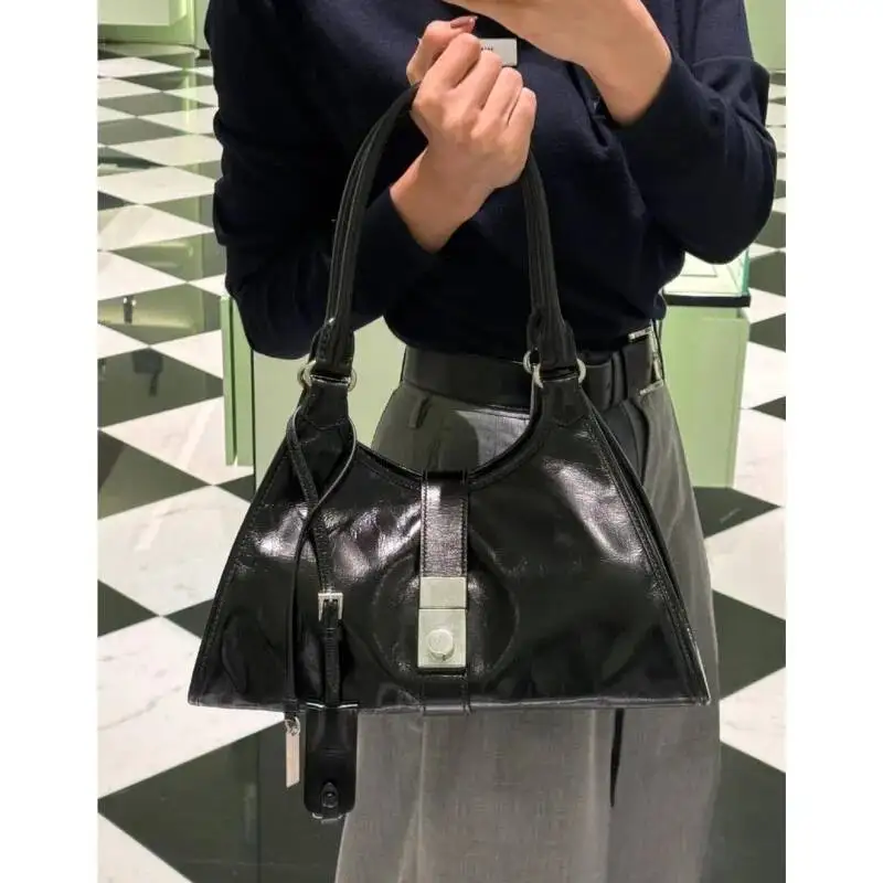 Bloom Vintage Black Shoulder Bags Women Retro New Pu Leather Large Capacity Underarm Bag Female Fashionable Y2k Handbag Purse