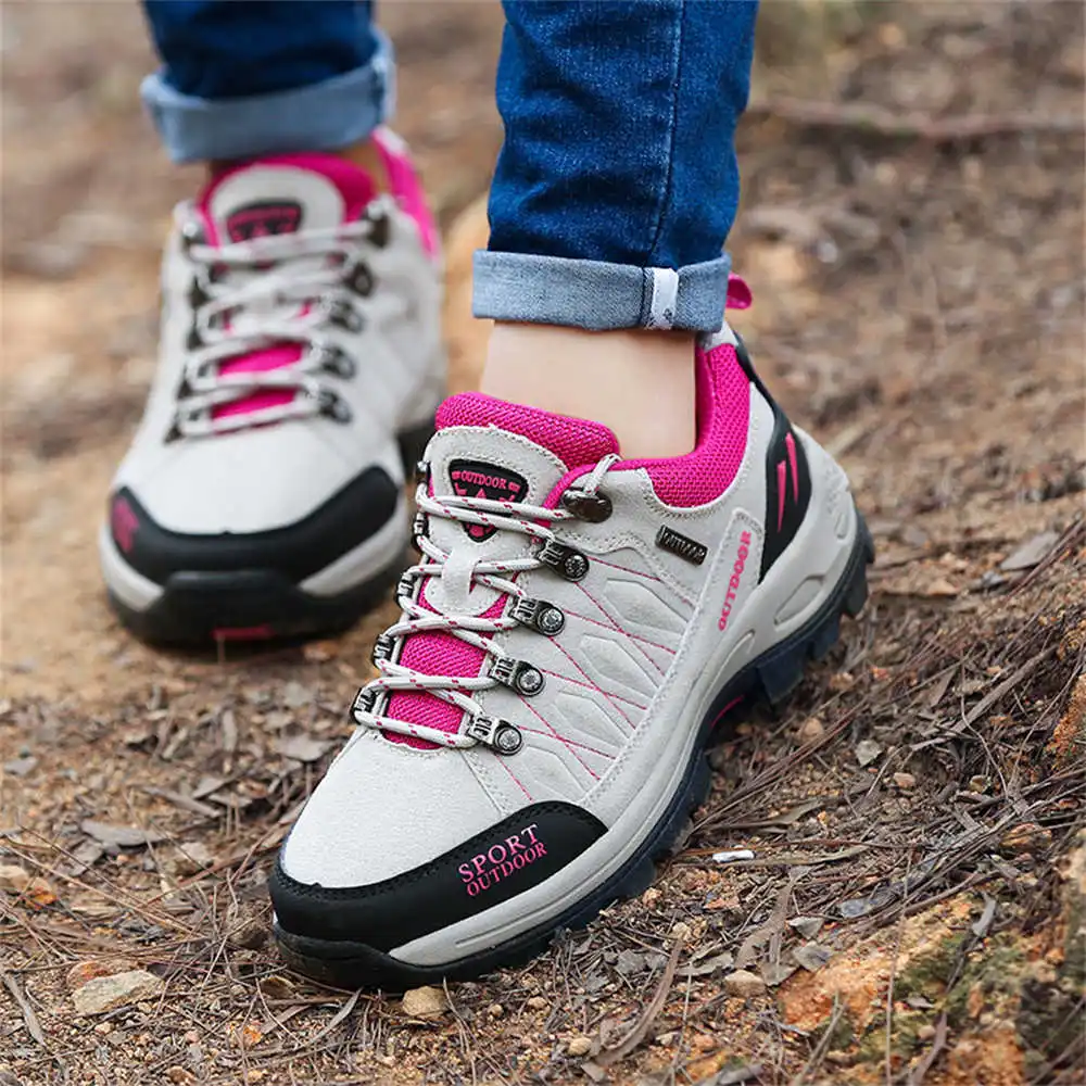 

Женские белые походные туфли на толстой подошве с номером 36, серебряные кроссовки для пешего туризма, спортивные брендовые кроссовки первой степени для гонок