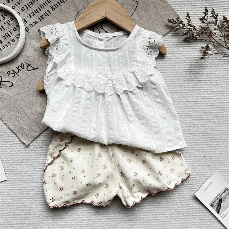 Girl Shirt Summer 2024 New Sleeveless Lace Flounced Sleeve Ruffled Vest Cotton Cute Sweet Comfortable Princess