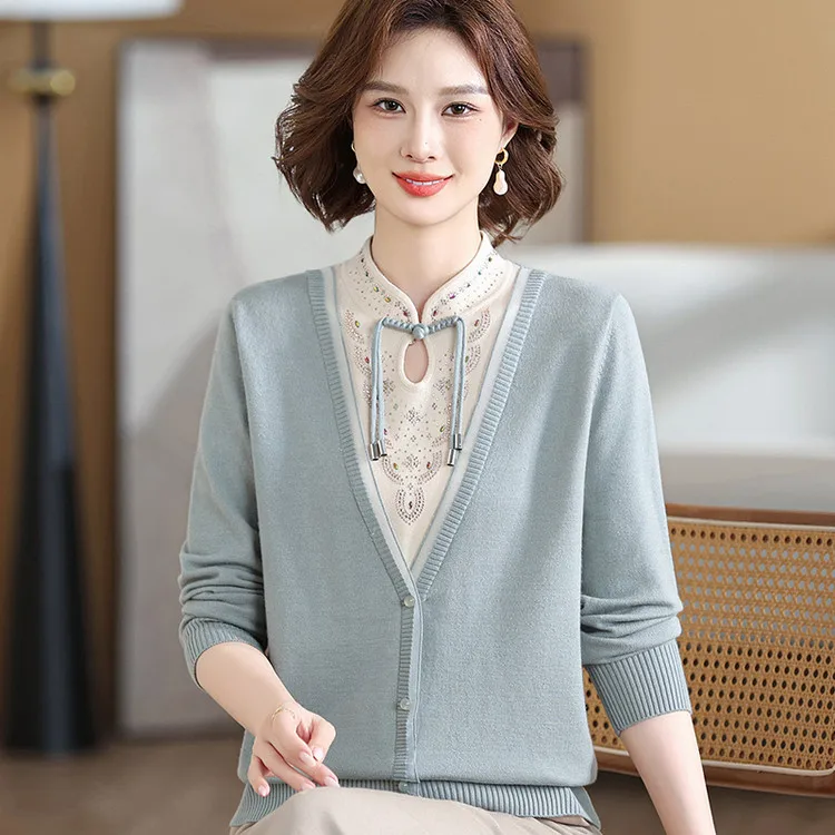 

Women Beads Flowers Knitted Sweater 2025 Autumn Long Sleeve Elegant Female Mothers Lady Fake-Two Pieces Pullovers