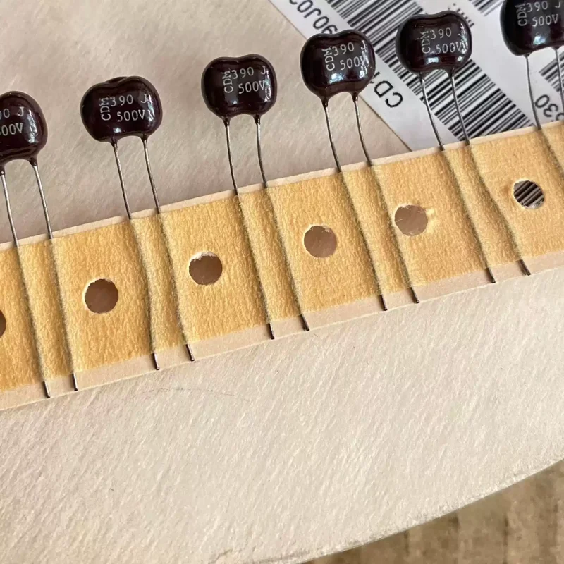 10-100pcs CDM 500V390PF CD10ED390JO3 imported direct insertion silver mica capacitor 500V390J