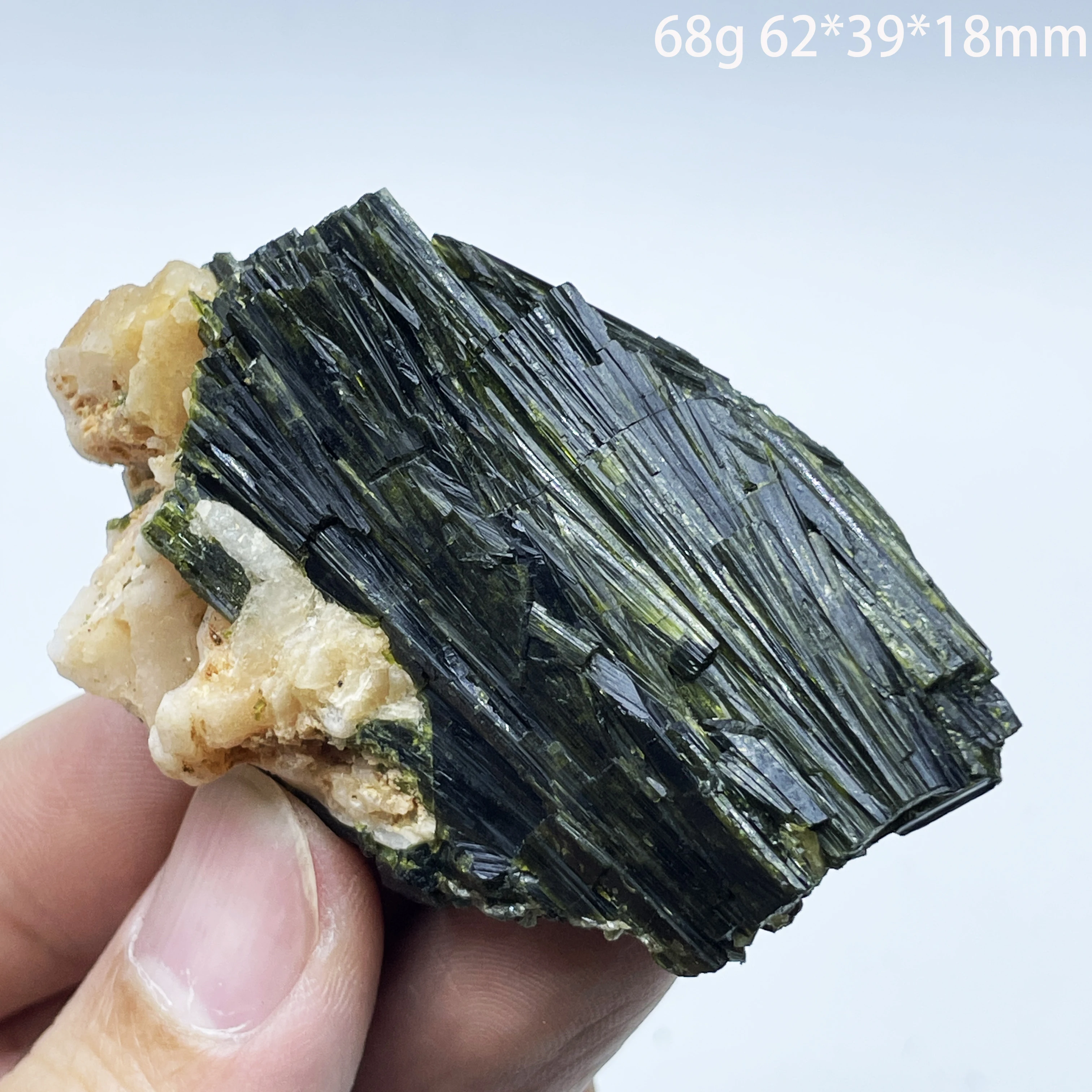Natural Green Epidote With Rock Quartz Crystal Rough Mineral Specimen Healing Teaching Stone for Home Decor Madagascar