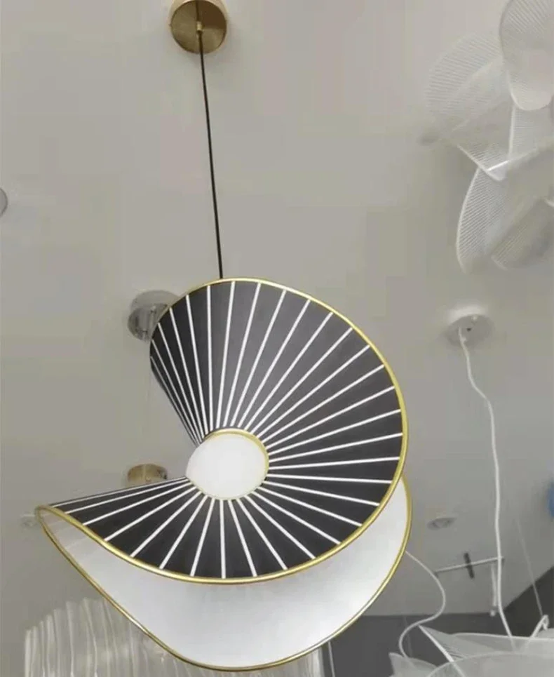 Luces colgantes de tela Art Deco para dormitorio, lámpara de suspensión para sala de estar, cordón de cuerpo negro ajustable, novedad, envío directo de alta gama