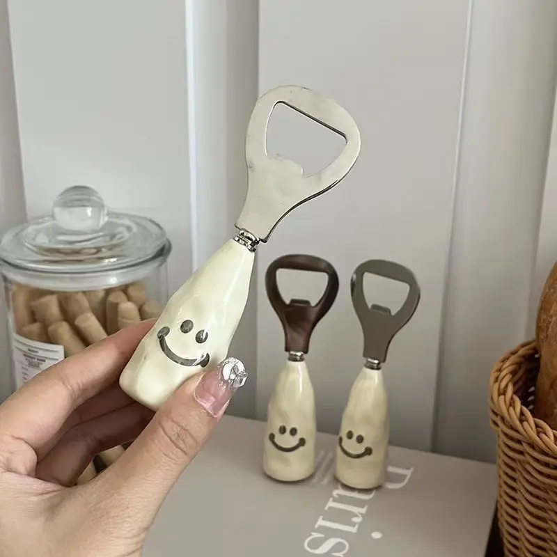 Cute-Smiley-Face-Beer-Bottle-Opener-with-Plastic-Handle,-Standable-Wine-Bottle-Opener,-Creative-Stainless-Steel-Cap-Remover