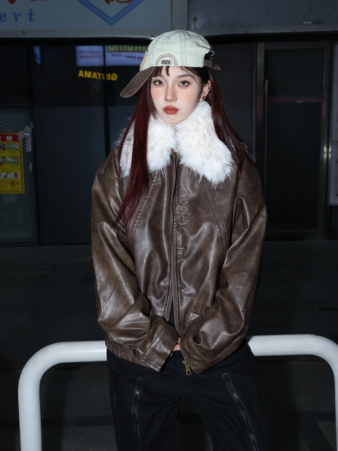 

Женский свободный мотоциклетный дэт из искусственной кожи в американском стиле ретро с меховым воротником, осенне-зимний новый Sle