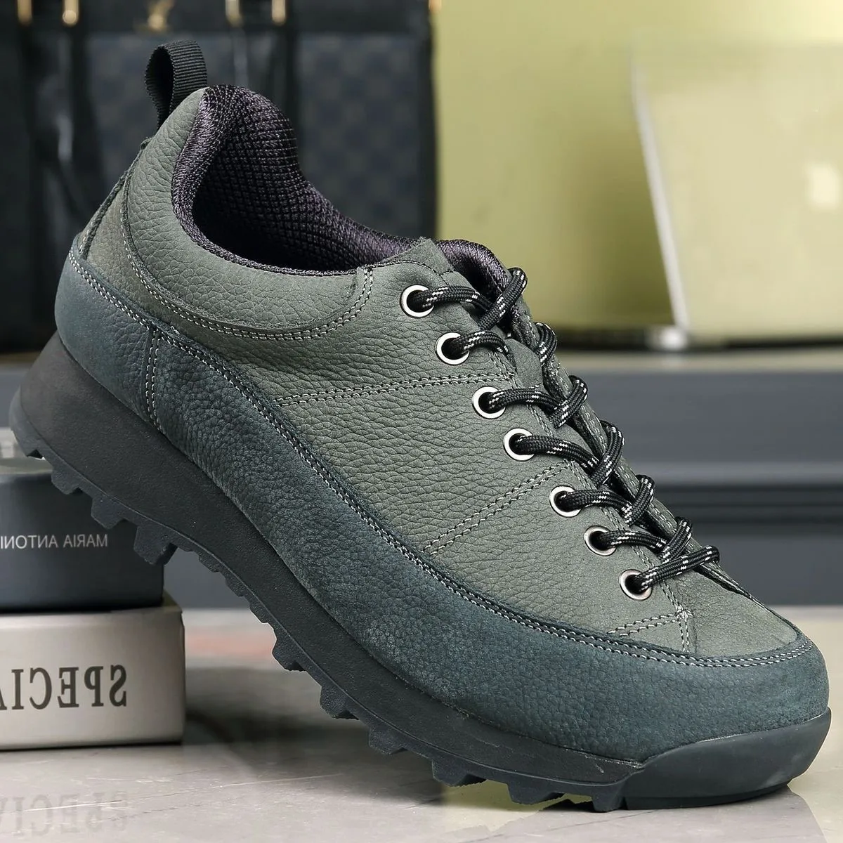 Frosted Cowhide Leather Shoes Men Slip On Hiking Sports Sneakers Climbing Camping Fishing Original Outdoor Training Trekking