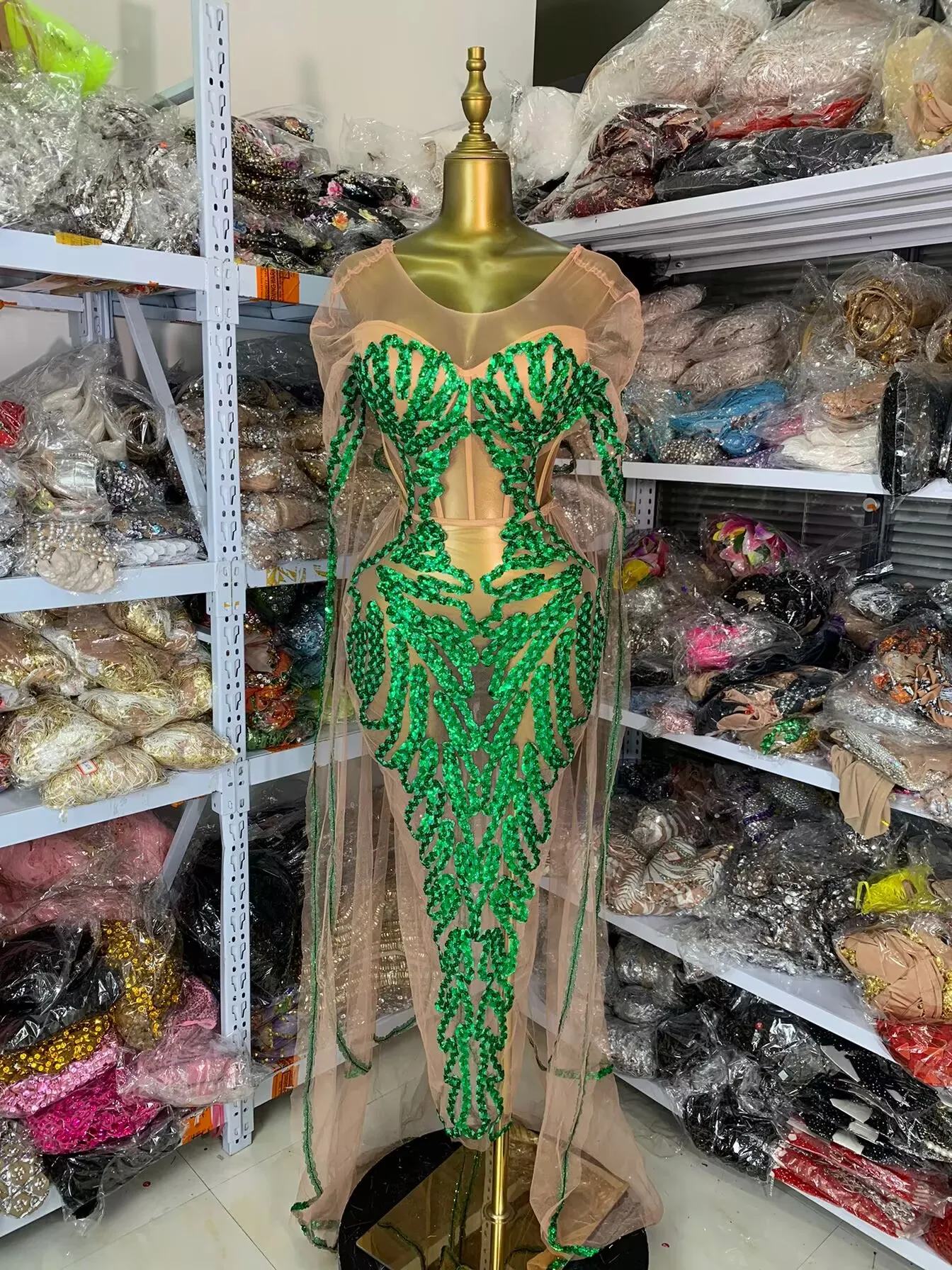 

Sparkling Green Sequins See Through Long Dress Sexy Party Guest Evening Gowns Singer Photo Shoot Wear Stage Performance Costumes