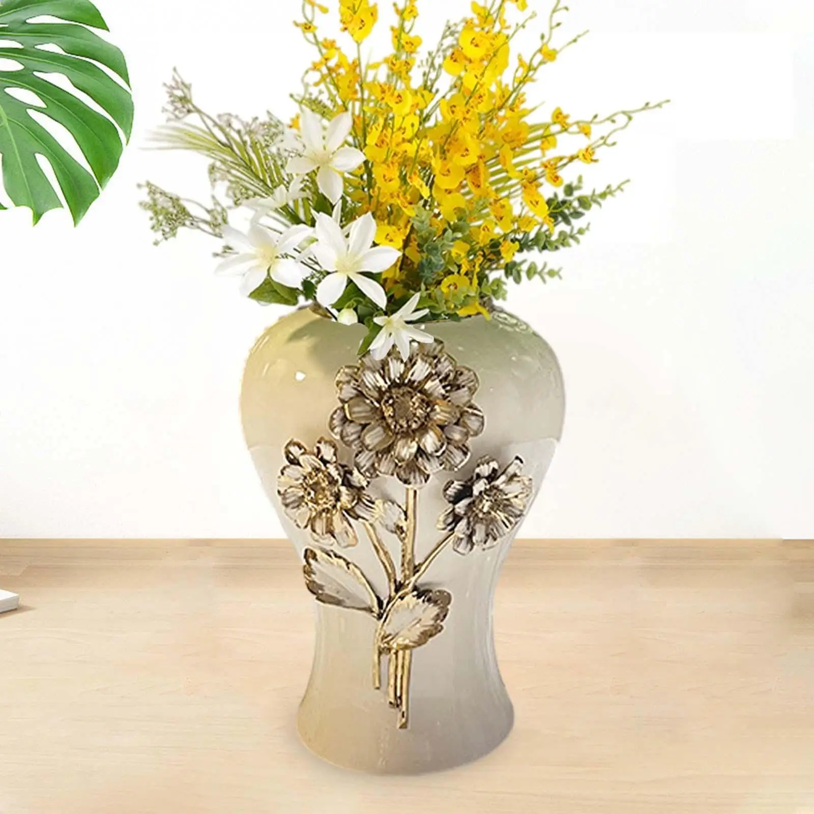 

Ceramic Flower Vase Porcelain Ginger Jar Table Centerpiece Ornament for Housewarming