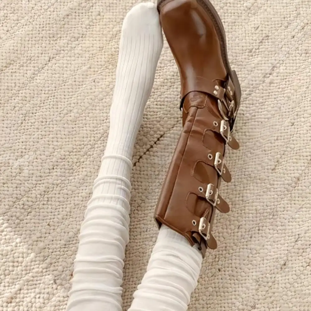 2Pairs شارع العليا الرياح الجوارب امرأة الخريف الشتاء بلون الفخذ العليا لطيف لوليتا جوارب النساء أسود أبيض طويل الساق الجوارب