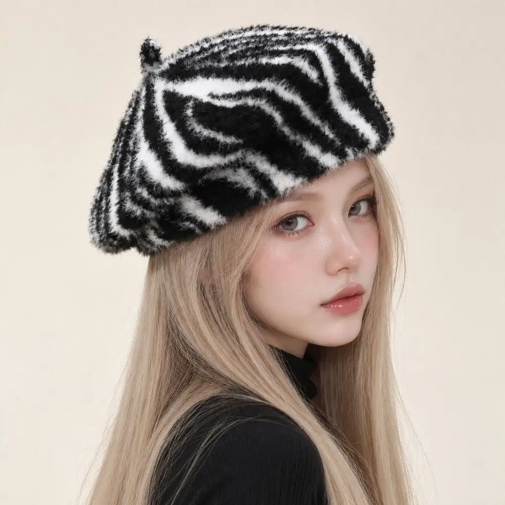 Fashion Zebra Stripes Beret Hat Versatile Striped Pattern Artist Hat Casual Newspaper Hat Street Casual