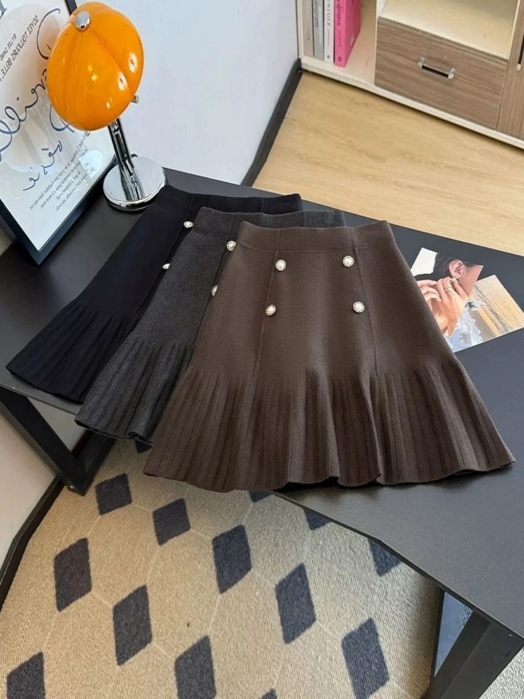 High Waist A-Line Pleated  Skirt Fashionable plus Size 300 Pounds Special Large Casual Style Button Detail Ladies Skirt