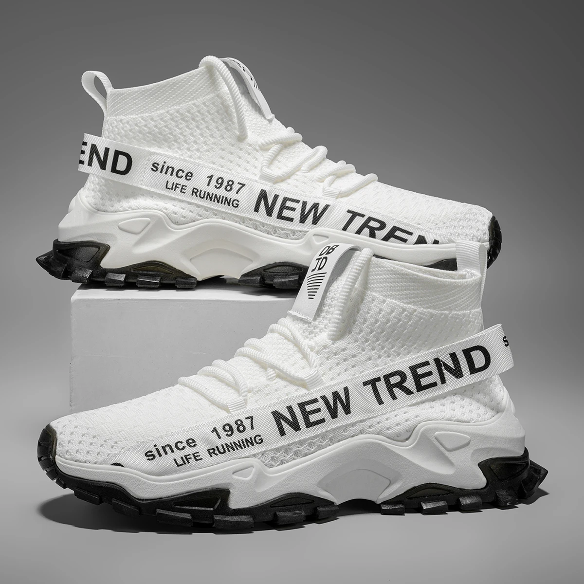 Men's Large Size Outdoor Hiking And Running Shoes Comfortable Casual Versatile Fashionable Sports Shoes for Couples Training image 6