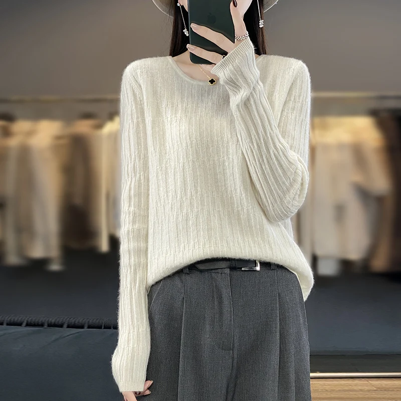 

100% Pure Wool Autumn And Winter New Pit Strip Round Neck long Sleeve Women's Pullover Sweater Solid Color Knit Base Shirt
