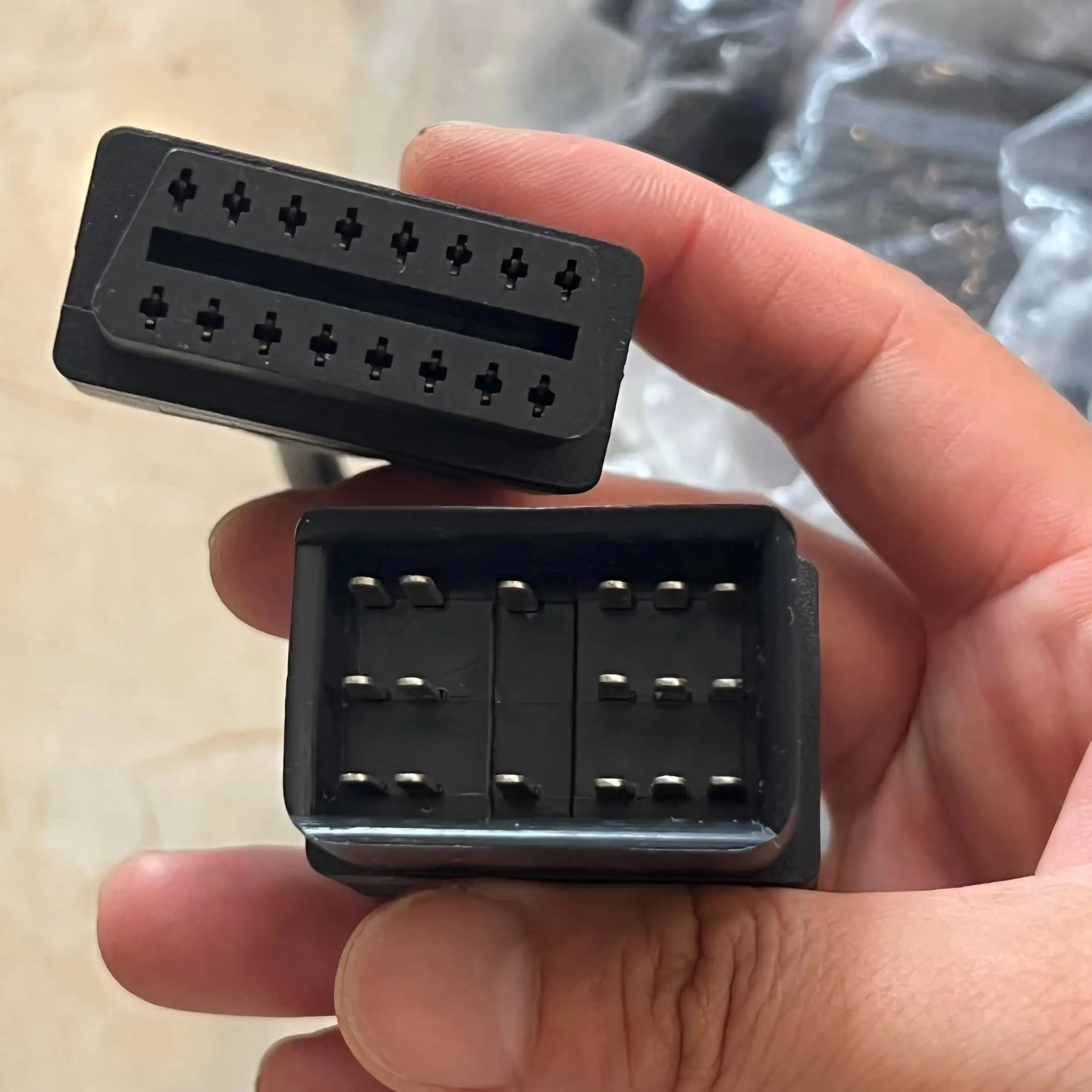 

OBD2 16-контактный разъем «мама» на 17-контактный кабель-переходник Toyota OBDII OBD