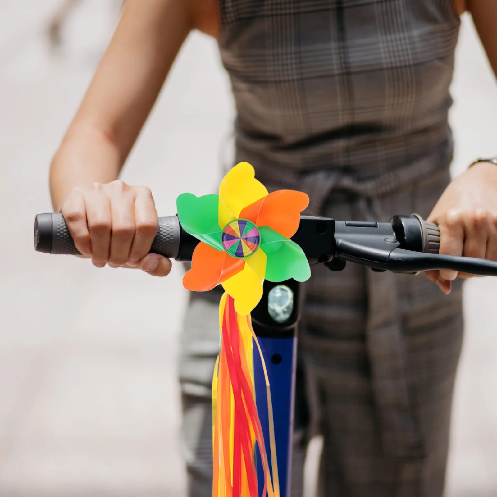 

Plastic Scooter Windmill Binding Ribbon Durable Practical Long Lasting Stylish Bright Beautiful Decorative Bike Pinwheel Rotates