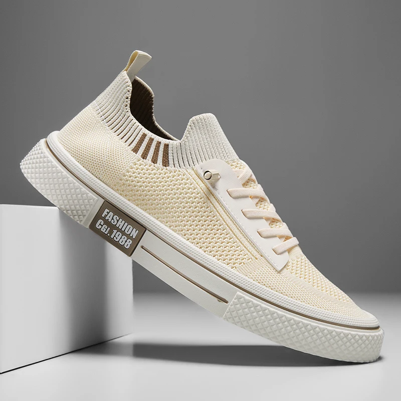

Summer Men Shoes Breathable Sports Lightweight Casual Men Soft Sole Flat Bottom Running Wear Resistant Sleeve Wearing Mesh Shoes